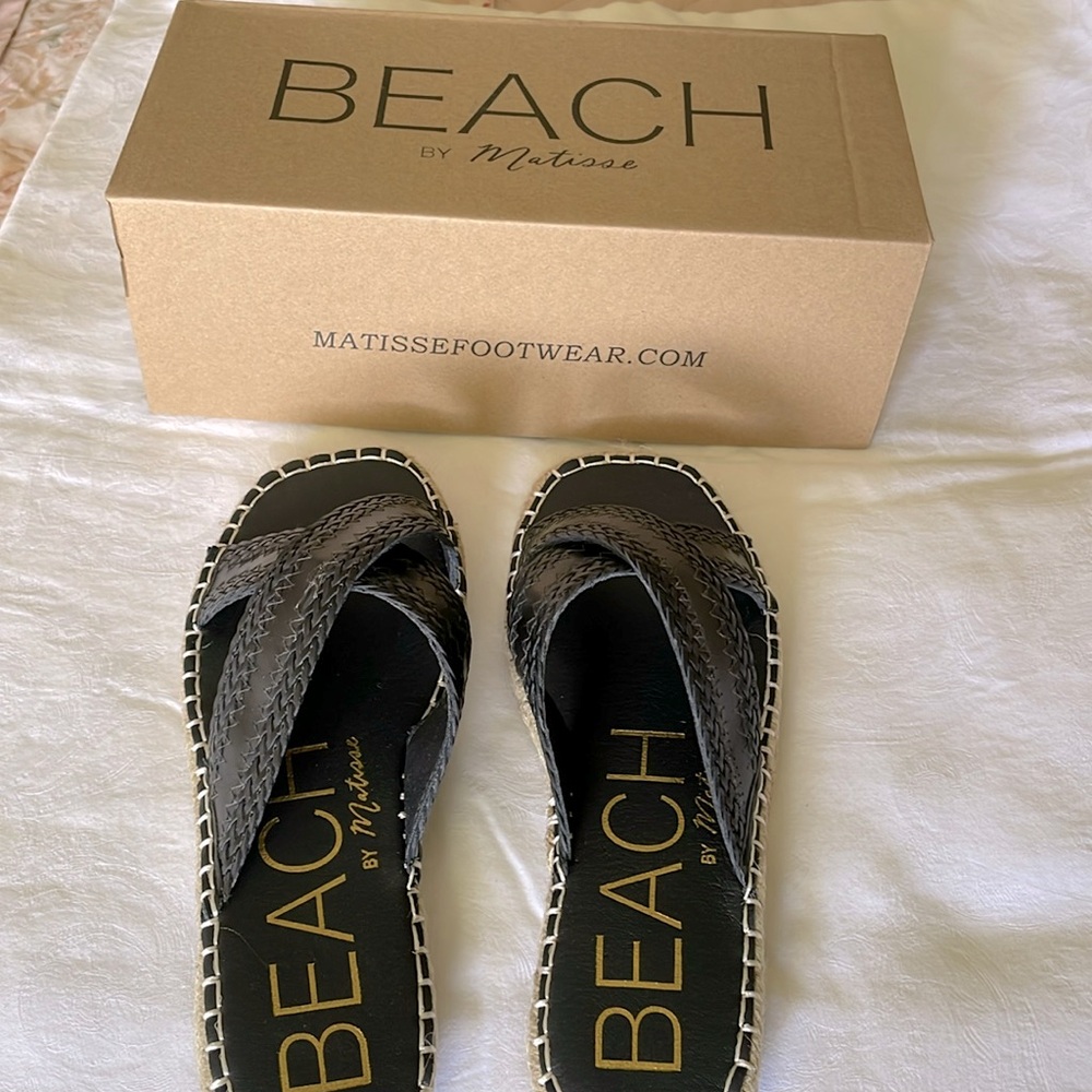 Matisse black beach shoes. Size 8. Never worn.